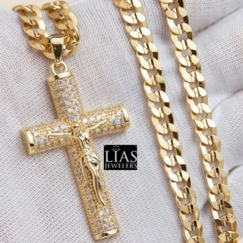 New 14k yellow gold Cuban link chain and cross pendant